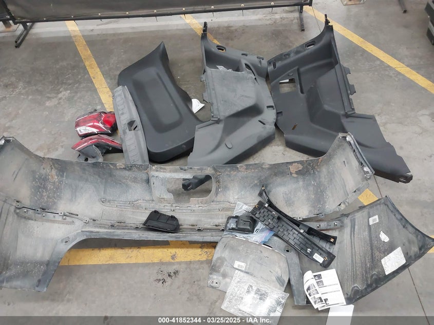 2022 CHEVROLET EQUINOX VIN: 2GNAXUEV6N6144962