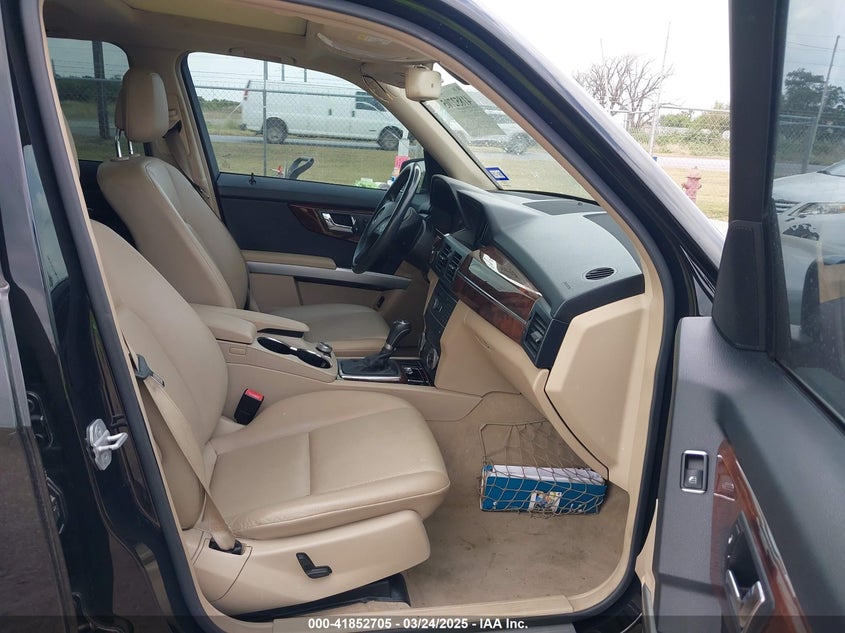 2011 MERCEDES-BENZ GLK 350 VIN: WDCGG5GB0BF575949