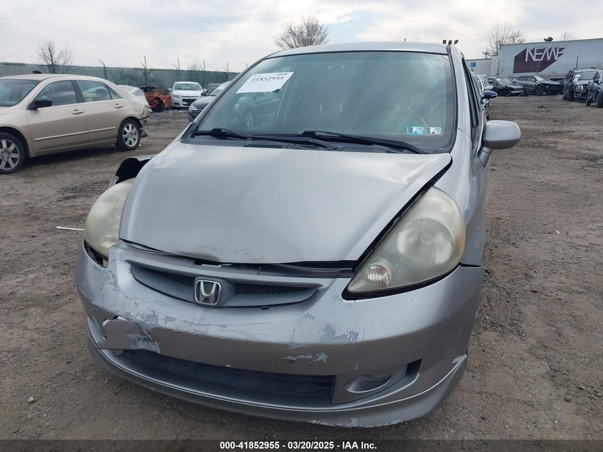 2008 HONDA FIT VIN: JHMGD38668S069724