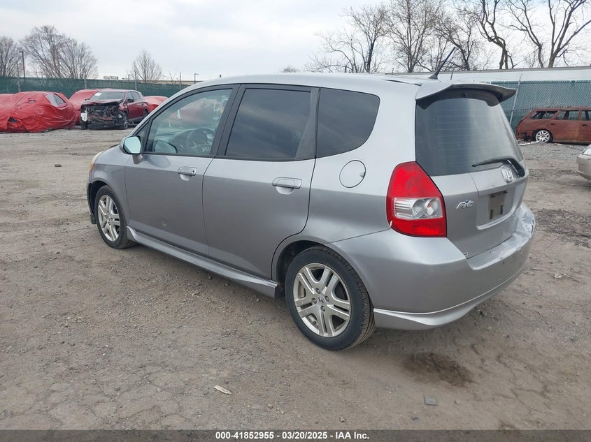 2008 HONDA FIT VIN: JHMGD38668S069724