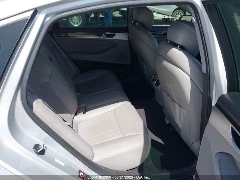 2016 HYUNDAI GENESIS 3.8 - KMHGN4JE5GU113233