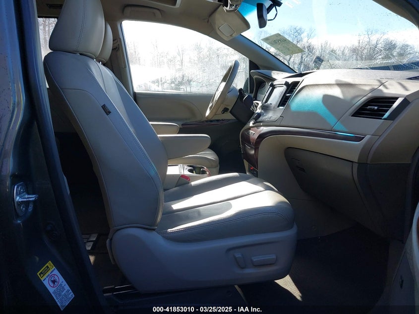 2012 TOYOTA SIENNA VIN: 5TDYK3DC8CS254057