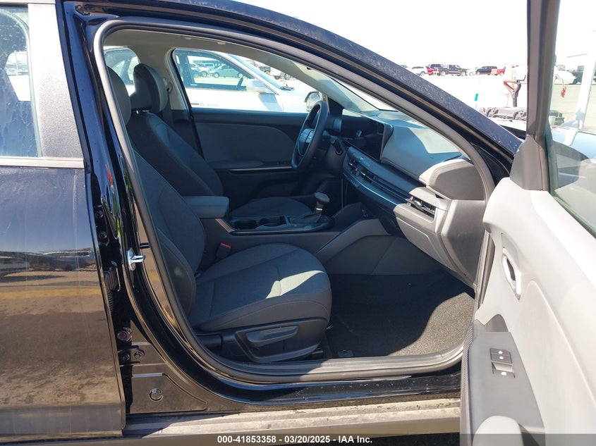 2025 KIA K4 LXS - 3KPFT4DE2SE094889