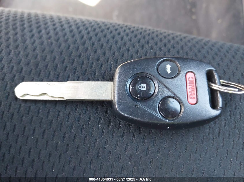 2008 HONDA CIVIC VIN: 2HGFA55518H702958