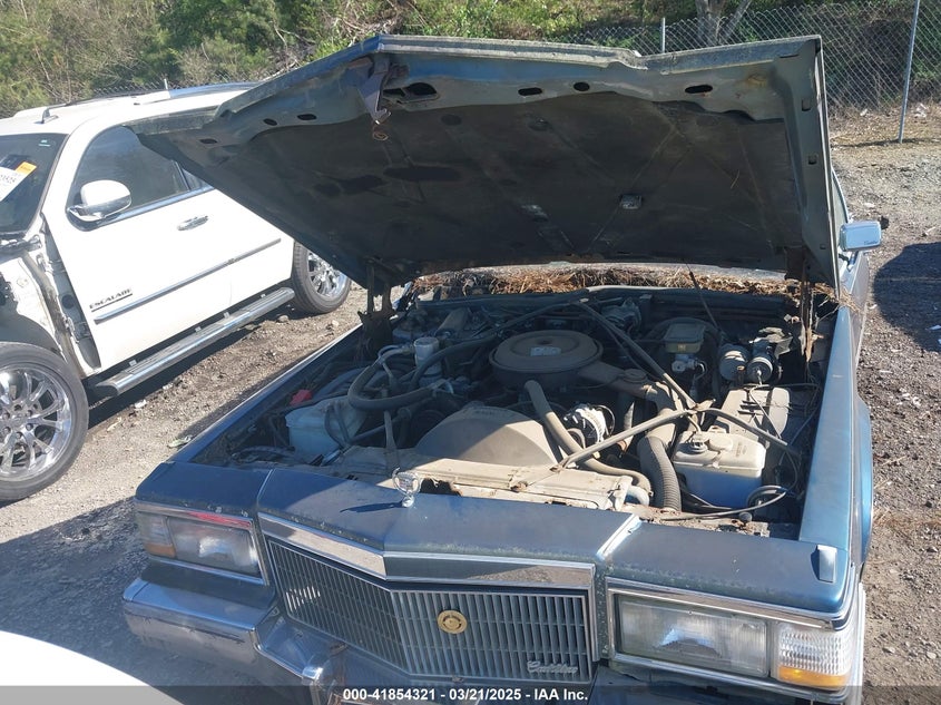 1992 Cadillac Brougham VIN: 1G6DW54EXNR707566 Lot: 41854321