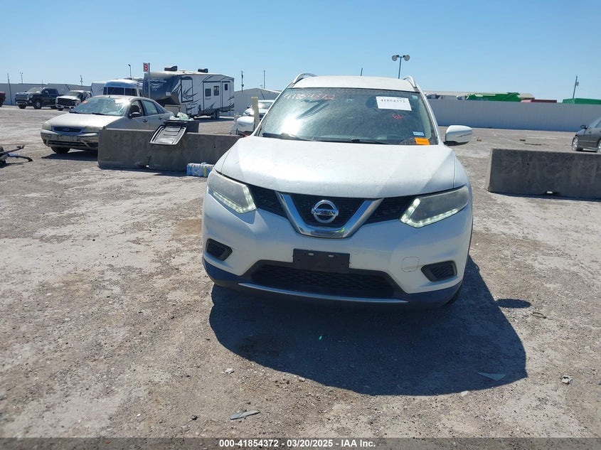 2015 NISSAN ROGUE SV - KNMAT2MTXFP538846