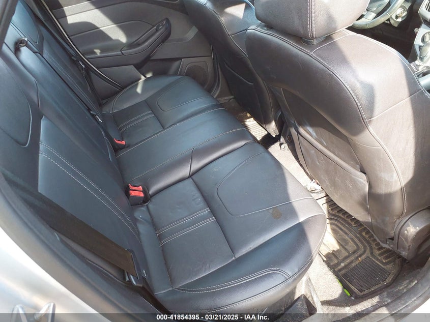 2014 FORD FOCUS VIN: 1FADP3F24EL371357
