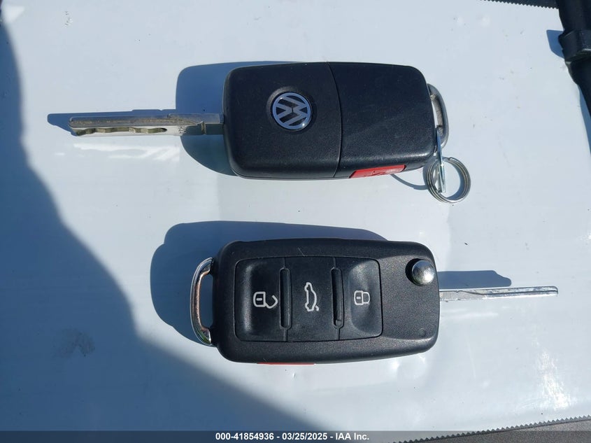 2014 VOLKSWAGEN BEETLE 2.0L TDI - 3VWJL7AT5EM612774