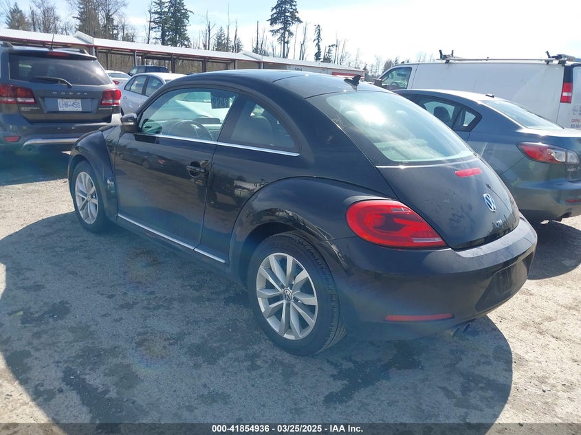2014 VOLKSWAGEN BEETLE 2.0L TDI - 3VWJL7AT5EM612774