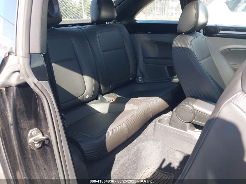 2014 VOLKSWAGEN BEETLE 2.0L TDI - 3VWJL7AT5EM612774