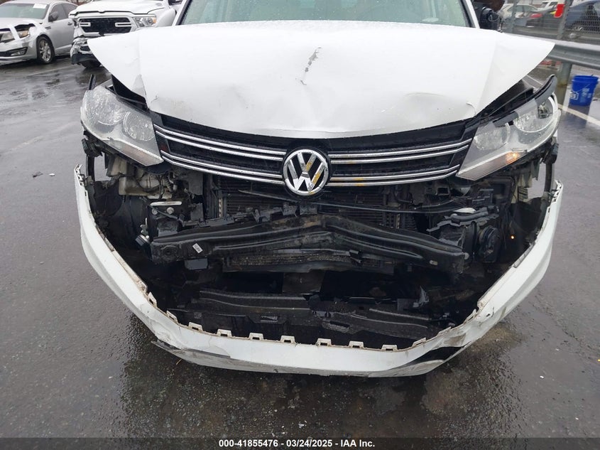 2015 VOLKSWAGEN TIGUAN VIN: WVGBV7AX5FW584833