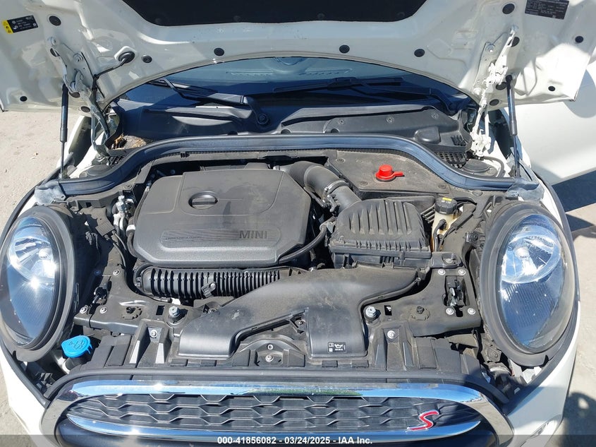 2020 MINI COOPER VIN: WMWXU9C06L2L39385