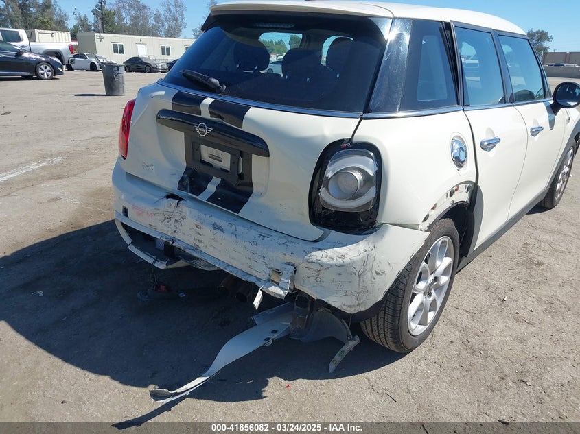 2020 MINI COOPER VIN: WMWXU9C06L2L39385