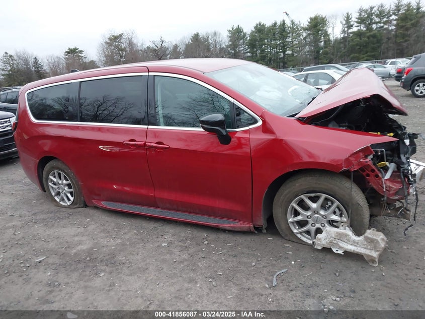2024 Chrysler Pacifica Touring L VIN: 2C4RC1BG8RR170608 Lot: 41856087