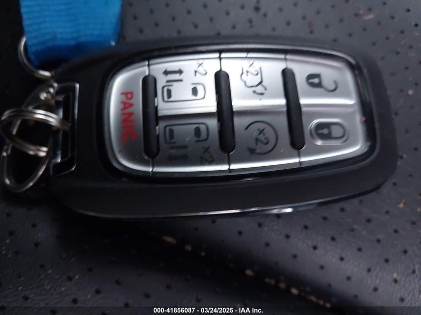 2024 Chrysler Pacifica Touring L VIN: 2C4RC1BG8RR170608 Lot: 41856087