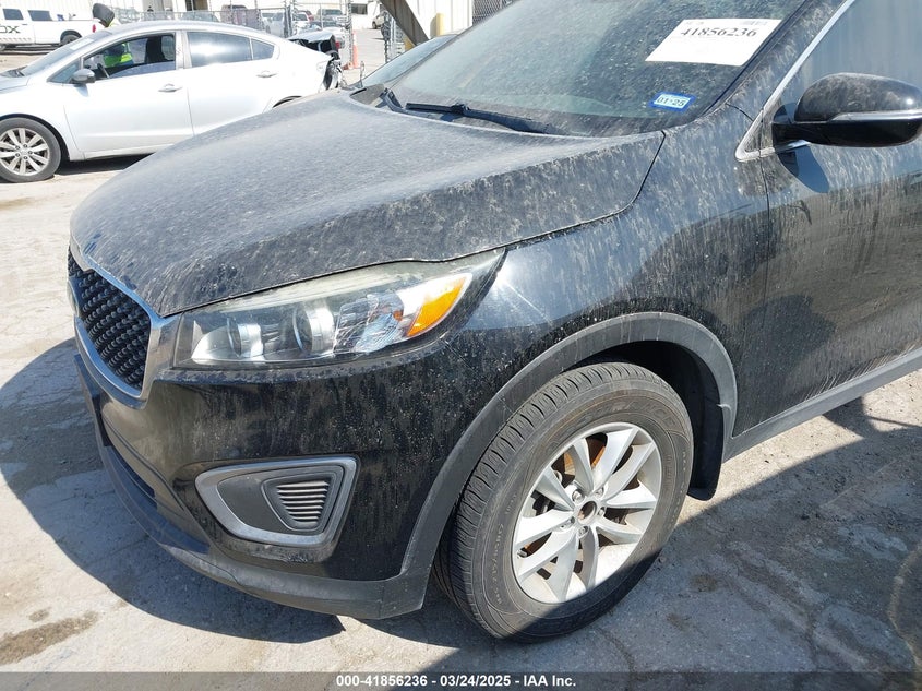2017 KIA SORENTO VIN: 5XYPG4A30HG242934