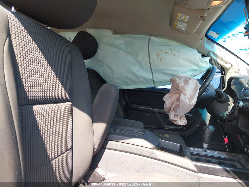 2015 NISSAN TITAN S/SV/PRO-4X - 1N6BA0CC9FN513641