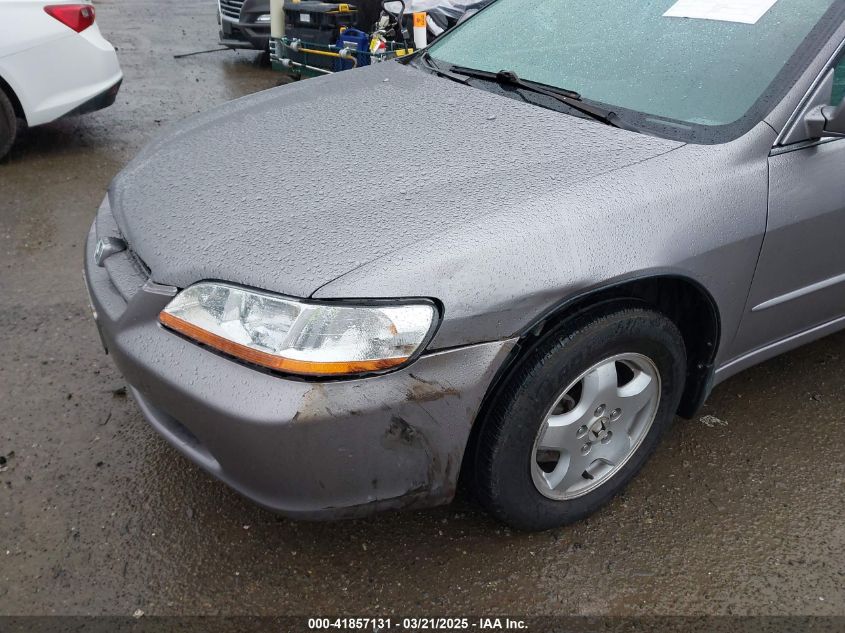 2000 Honda Accord 3.0 Ex VIN: 1HGCG1650YA077105 Lot: 41857131