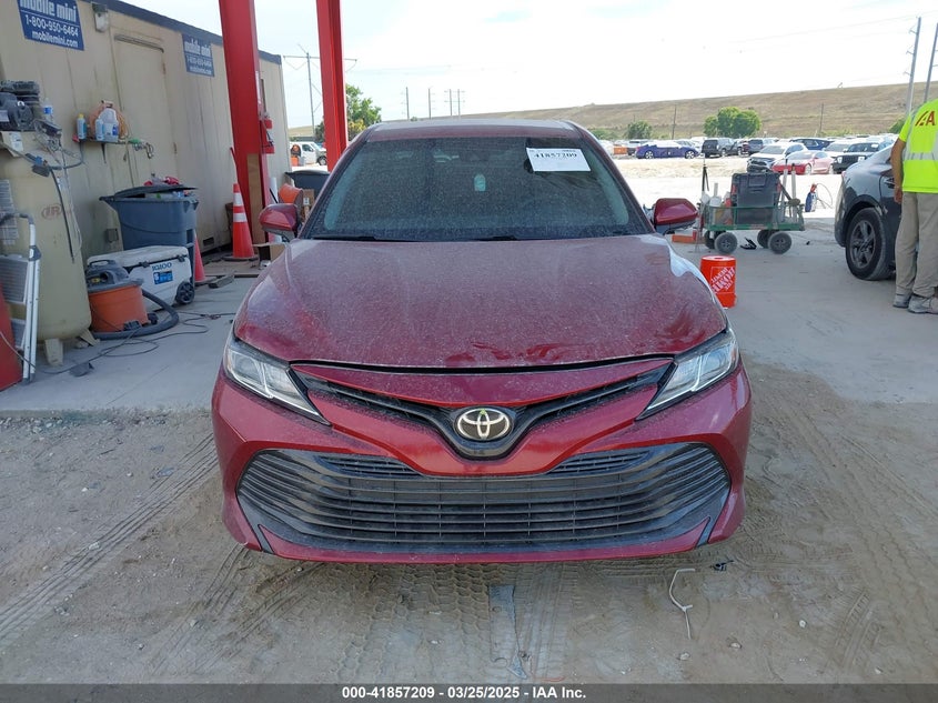 2018 TOYOTA CAMRY LE - 4T1B11HK8JU547847