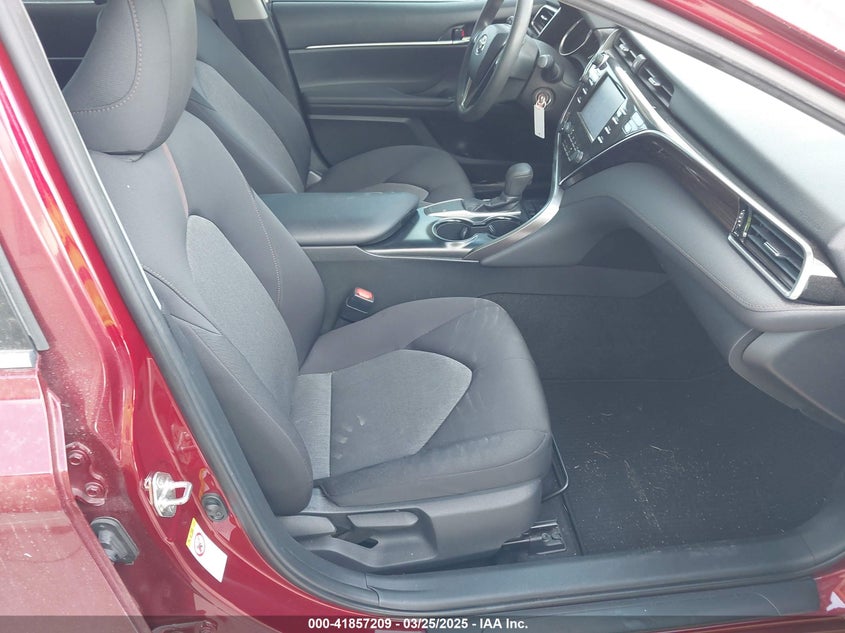 2018 TOYOTA CAMRY LE - 4T1B11HK8JU547847