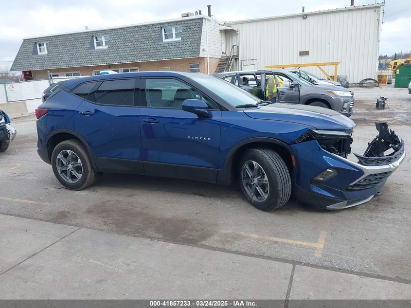 VIN 3GNKBCR43PS102445 2023 CHEVROLET BLAZER FWD 2LT