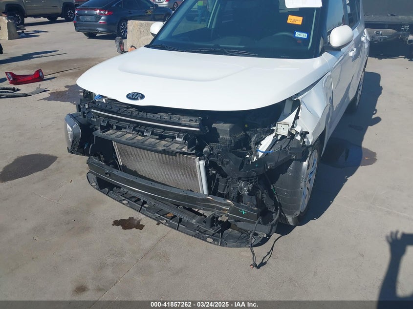 2021 KIA SOUL VIN: KNDJ23AU5M7144920