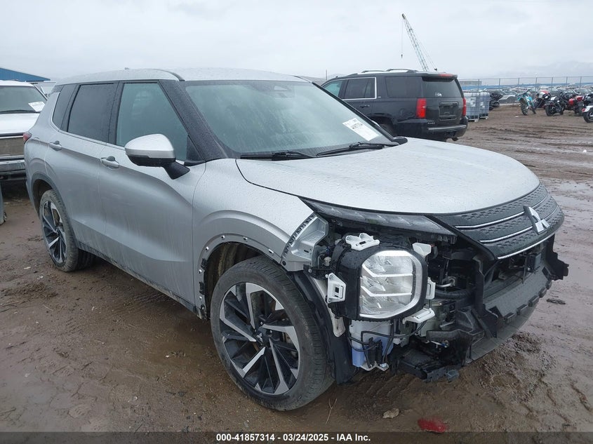2024 MITSUBISHI OUTLANDER  (VIN: JA4J4VA89RZ063045)