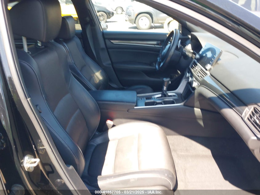 2018 HONDA ACCORD VIN: 1HGCV1F39JA173342