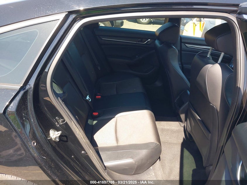 2018 HONDA ACCORD VIN: 1HGCV1F39JA173342