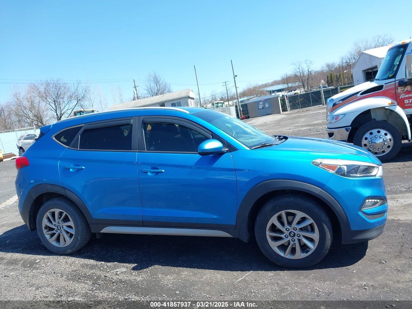 2017 HYUNDAI TUCSON SE - KM8J3CA4XHU315340