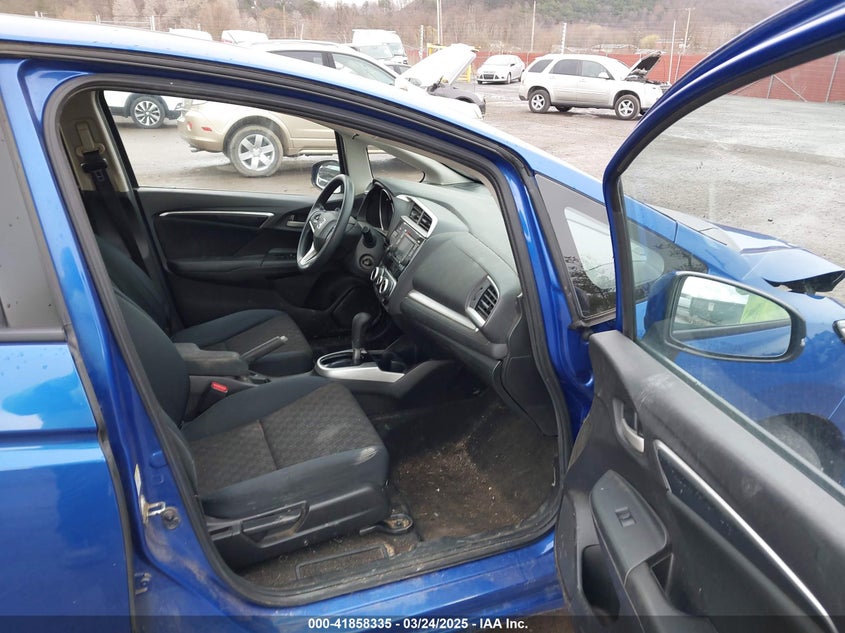 2016 HONDA FIT VIN: JHMGK5H59GX009270