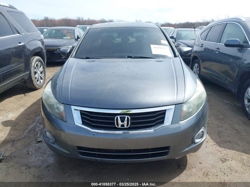 2008 HONDA ACCORD VIN: 1HGCP26838A118181