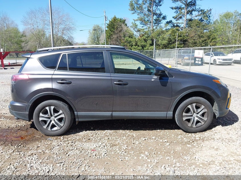 2016 TOYOTA RAV4 LE - JTMZFREV5GJ078051