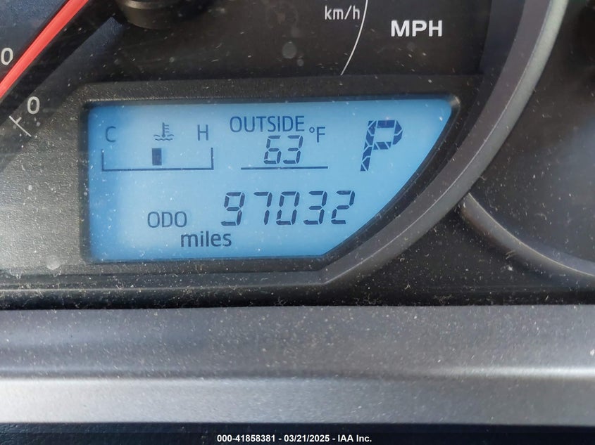 2016 TOYOTA RAV4 LE - JTMZFREV5GJ078051