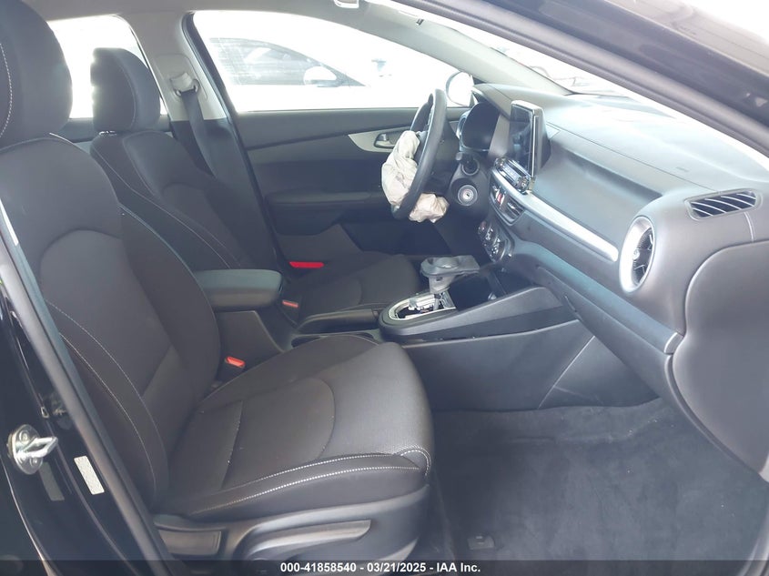 2024 KIA FORTE VIN: 3KPF24AD3RE840663