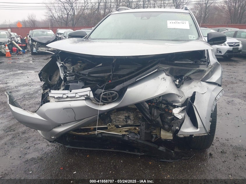 2018 TOYOTA RAV4 LE - 2T3BFREV7JW712714