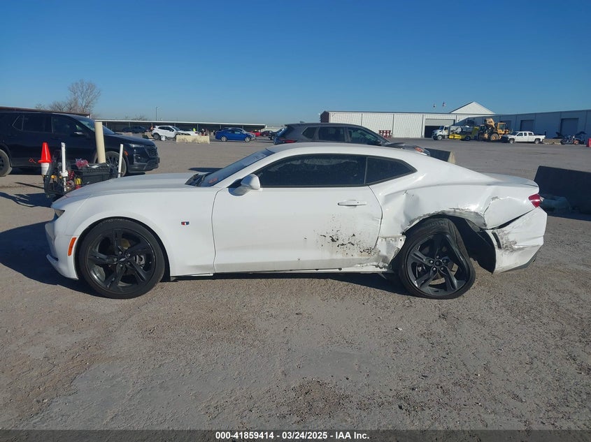 2019 CHEVROLET CAMARO VIN: 1G1FB1RX0K0147019