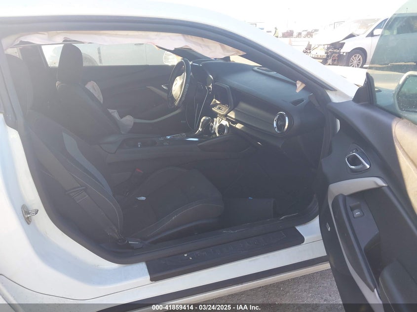 2019 CHEVROLET CAMARO VIN: 1G1FB1RX0K0147019