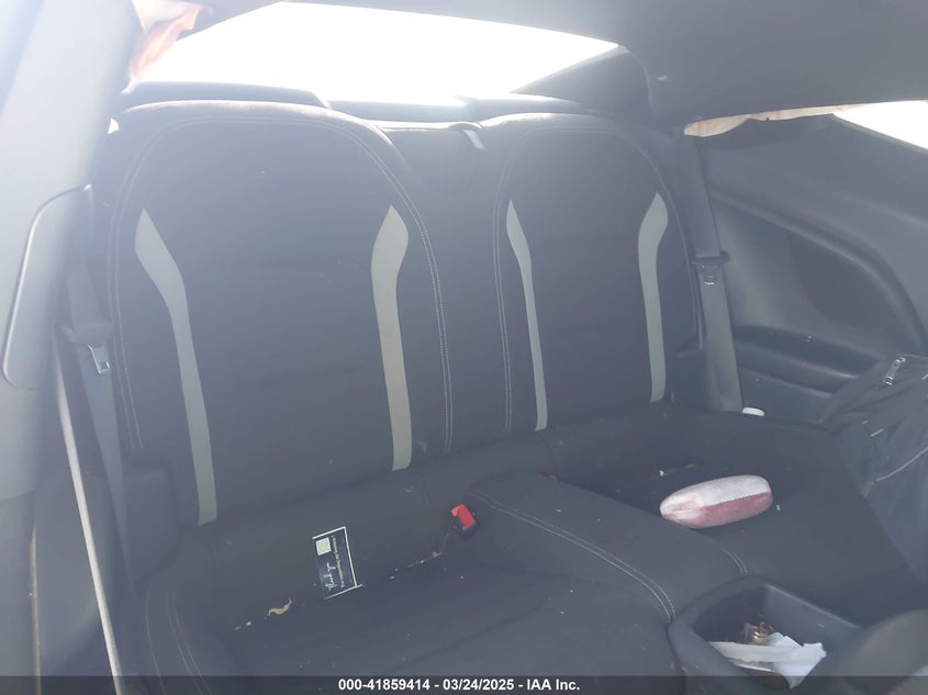 2019 CHEVROLET CAMARO VIN: 1G1FB1RX0K0147019
