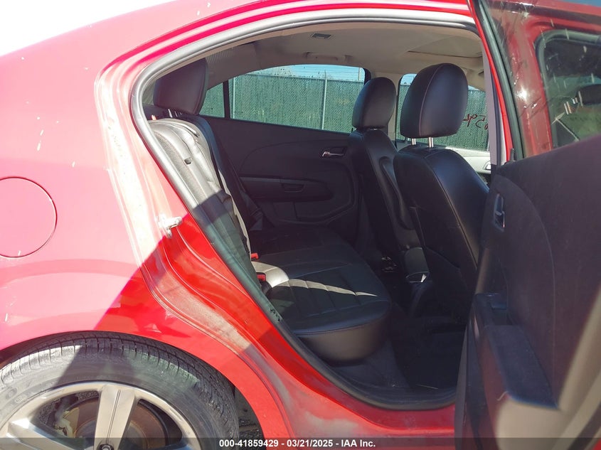 2015 CHEVROLET SONIC VIN: 1G1JH5SB8F4168410