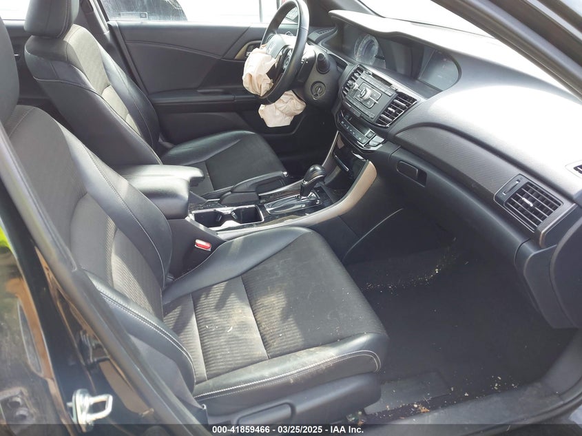 2017 HONDA ACCORD VIN: 1HGCR2F55HA201448