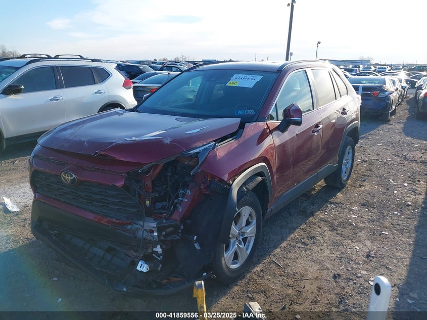 2021 TOYOTA RAV4 VIN: 2T3P1RFV4MW165585