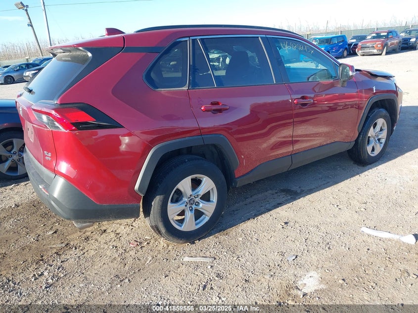 2021 TOYOTA RAV4 VIN: 2T3P1RFV4MW165585