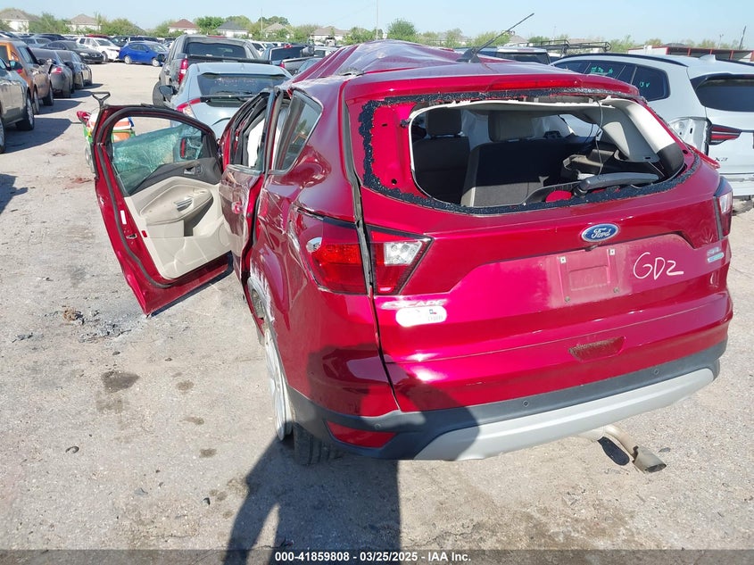 2019 FORD ESCAPE VIN: 1FMCU0HD2KUC32177