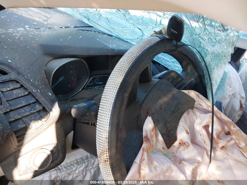 2019 FORD ESCAPE VIN: 1FMCU0HD2KUC32177