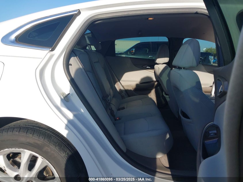2018 CHEVROLET MALIBU VIN: 1G1ZD5ST7JF213017