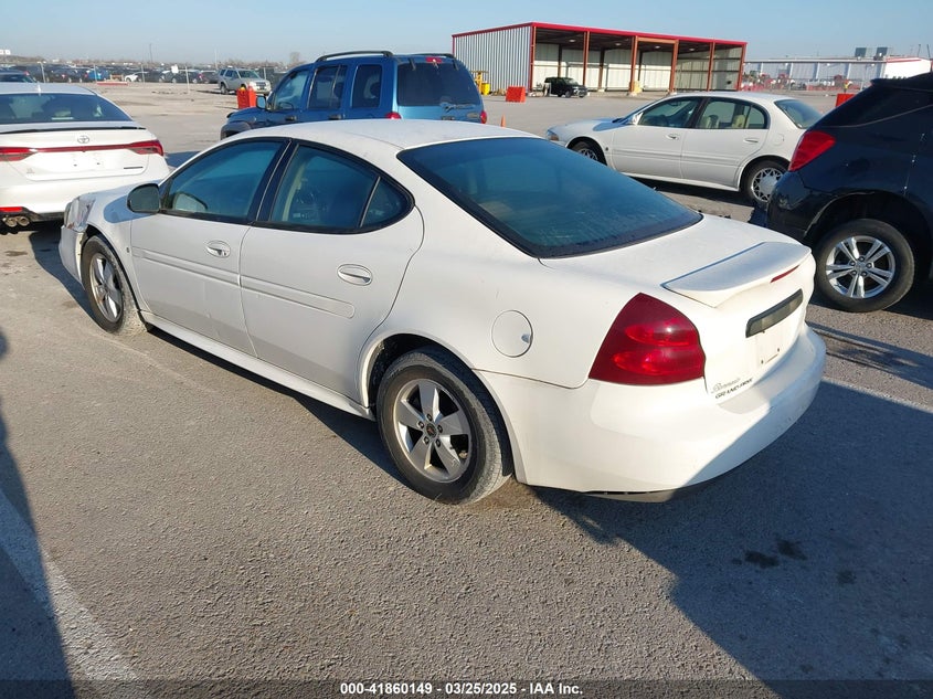 2006 PONTIAC GRAND PRIX VIN: 2G2WP552361105260