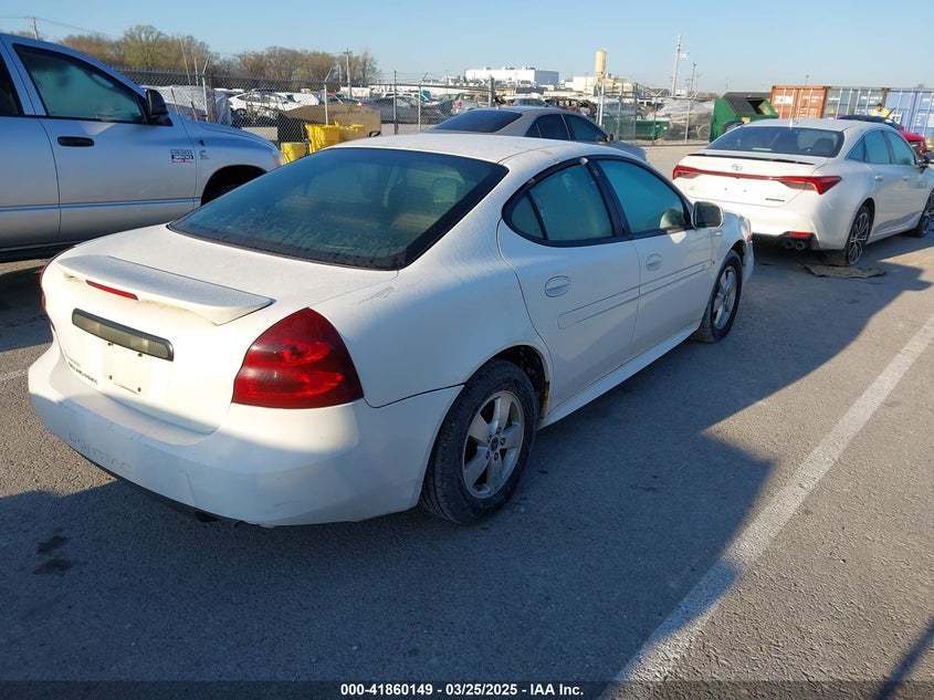 2006 PONTIAC GRAND PRIX VIN: 2G2WP552361105260