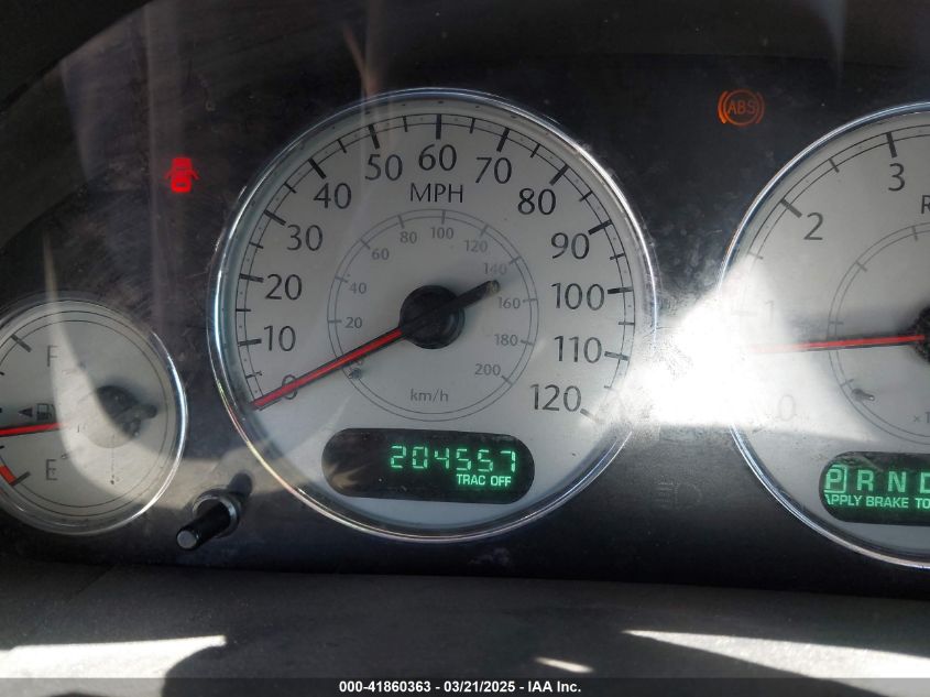 2005 Chrysler Town & Country Limited VIN: 2C8GP64L65R17782 Lot: 41860363