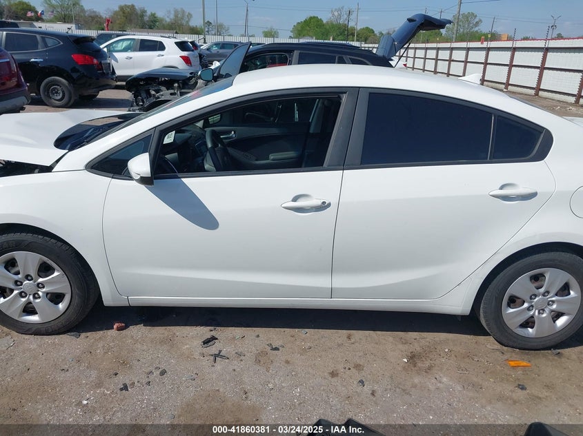 2017 KIA FORTE LX - 3KPFK4A71HE082296